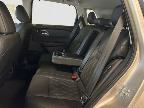 New 2026 Nissan Rogue Platinum w/ Platinum Premium Package image 13