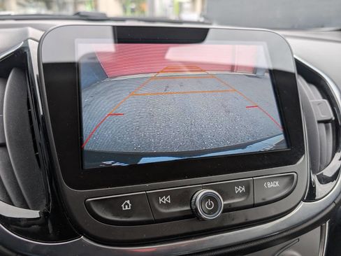 Used 2017 Chevrolet Volt Premier w/ Driver Confidence II Package image 13