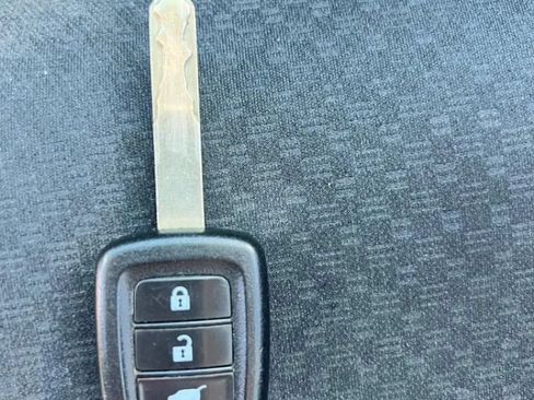Used 2015 Honda CR-V LX image 42