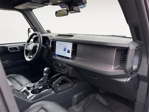 New 2025 Ford Bronco Badlands image 10