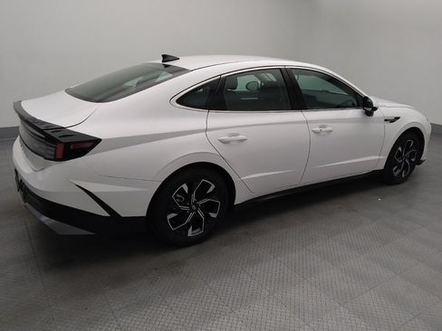 Used 2025 Hyundai Sonata SEL FWD image 10