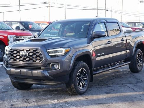 Used 2022 Toyota Tacoma TRD Sport image 5