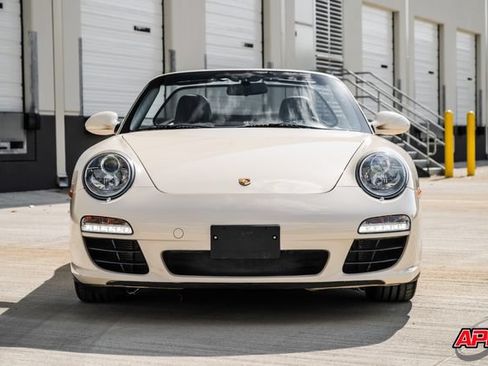 Used 2009 Porsche 911 Carrera RWD image 15