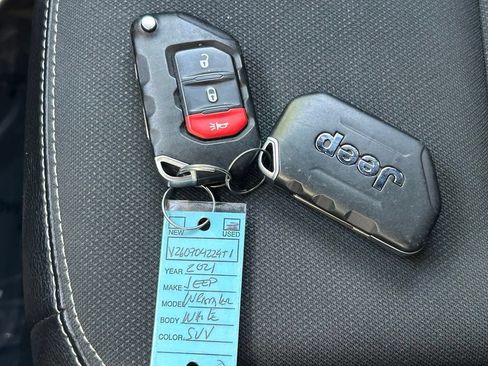 Used 2021 Jeep Wrangler Unlimited Sport AWD/4WD image 45