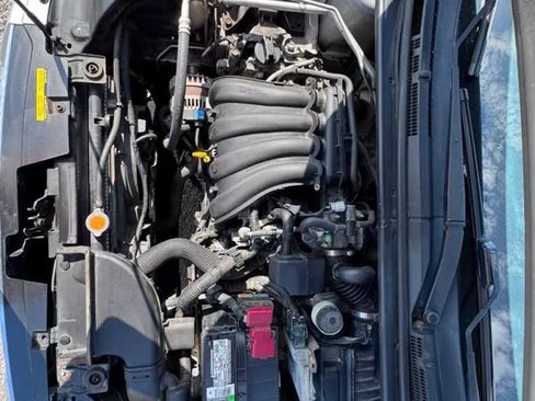 Used 2011 Nissan Sentra 2.0 SR FWD image 22