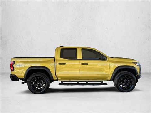 Used 2024 Chevrolet Colorado Trail Boss w/ Technology Package image 4