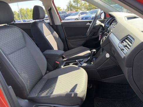 Used 2019 Volkswagen Tiguan S w/ 3rd Row Seat Package AWD/4WD image 32