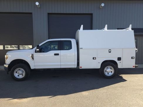 Used 2018 Ford F350 XL w/ Power Equipment Group image 1