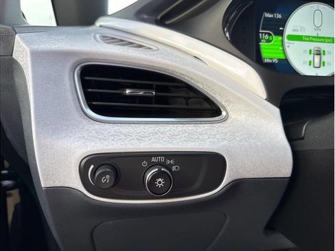 Used 2018 Chevrolet Bolt Premier w/ Driver Confidence II Package image 18