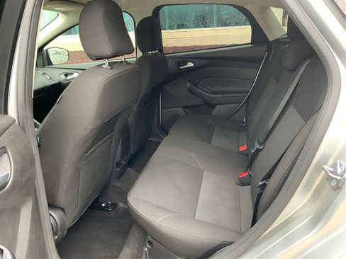 Used 2017 Ford Focus SE image 10