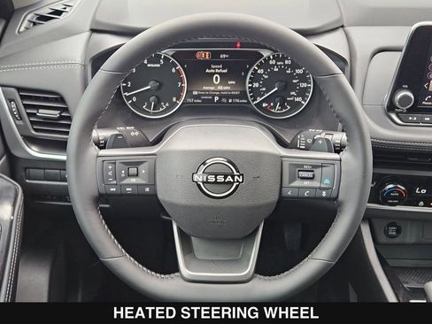 New 2026 Nissan Rogue SV FWD image 24