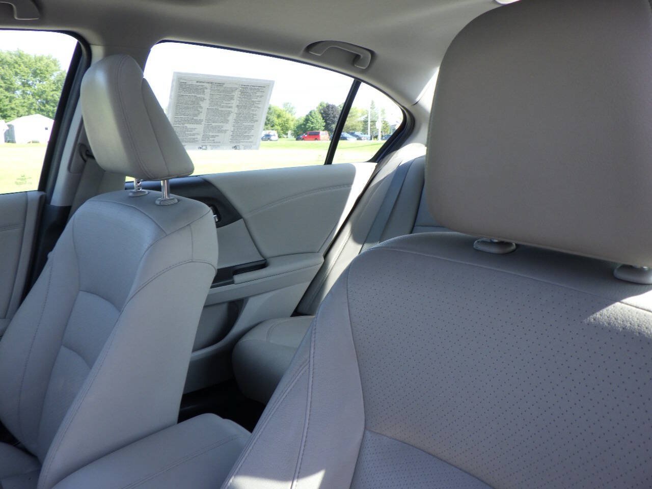 Used 2013 Honda Accord Touring image 11