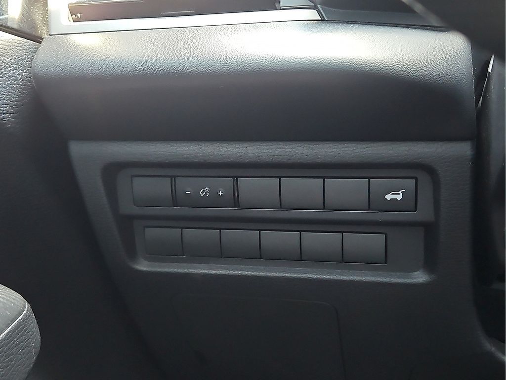 Used 2025 Mitsubishi Outlander SE AWD/4WD image 15