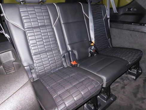 Used 2021 Cadillac Escalade ESV Sport Platinum w/ Heavy-Duty Trailer Package image 18