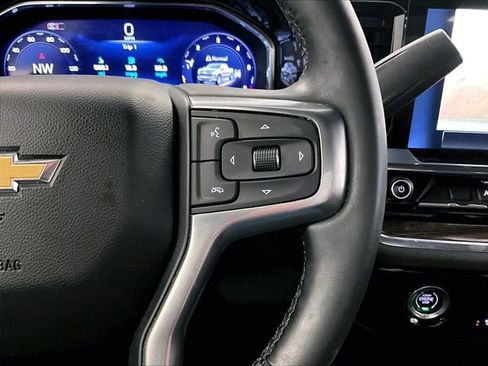 Used 2024 Chevrolet Silverado 1500 LT AWD/4WD image 18
