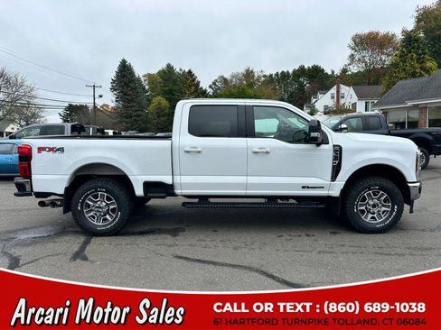 Used 2024 Ford F350 Lariat w/ FX4 Off-Road Package image 6