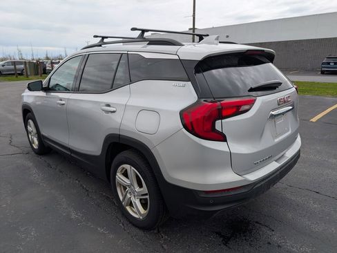 Used 2018 GMC Terrain SLE w/ GMC Pro Grade Package AWD/4WD image 5
