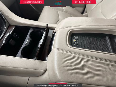 Used 2016 Cadillac Escalade Luxury image 20