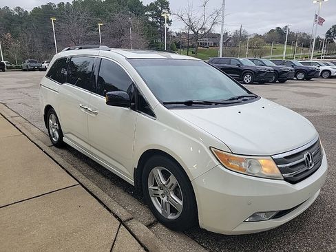 Used 2013 Honda Odyssey Touring image 4