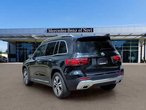 Certified 2025 Mercedes-Benz GLB 250 4MATIC image 3