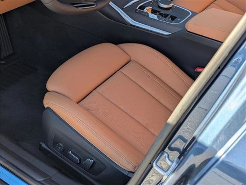 New 2026 BMW 330i Sedan w/ Premium Package image 4