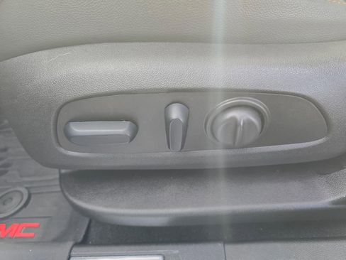 Used 2023 GMC Acadia AT4 w/ GMC Pro Grade Package image 21