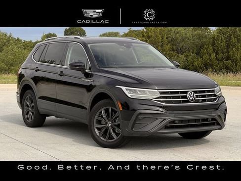 Used 2023 Volkswagen Tiguan SE FWD image 1