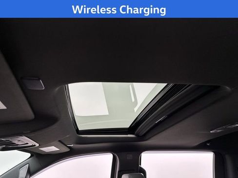 Used 2024 GMC Sierra 1500 AT4 w/ Technology Package image 24