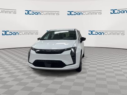 New 2027 Chrysler Pacifica Select w/ Family Tech Group