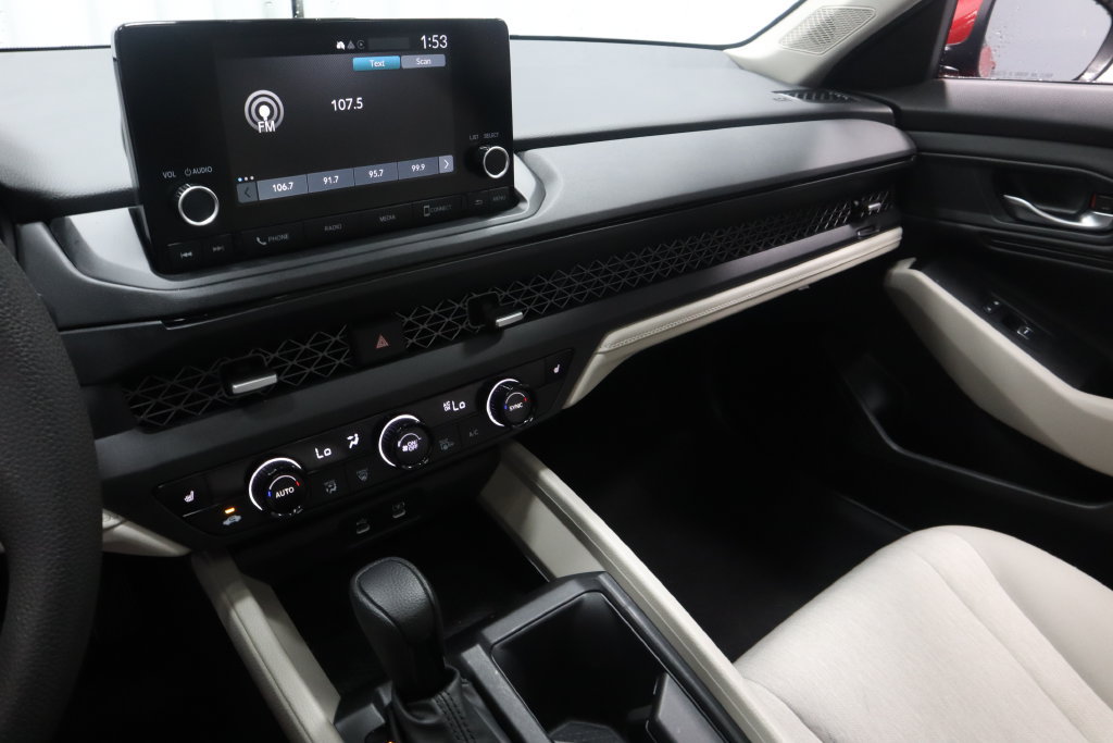 Used 2023 Honda Accord EX image 24