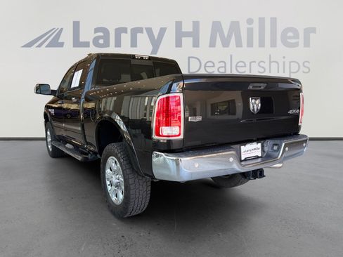 Used 2018 RAM 2500 Laramie AWD/4WD image 3