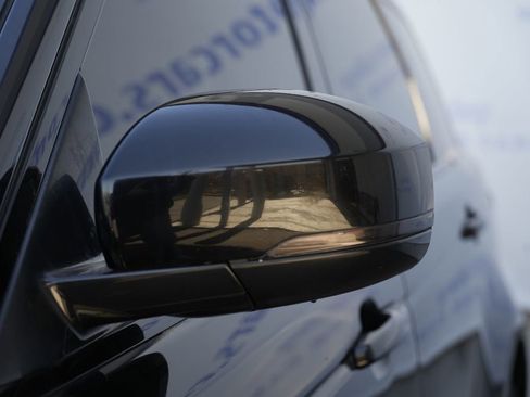 Used 2020 Land Rover Range Rover Sport HSE image 12