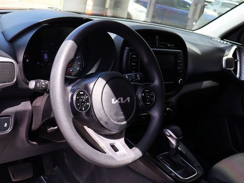 Used 2022 Kia Soul LX w/ Technology Package FWD image 38
