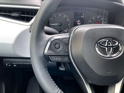 Certified 2025 Toyota Corolla SE w/ Convenience Package FWD image 23