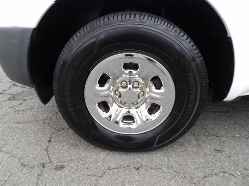 Used 2016 Nissan Frontier S image 20