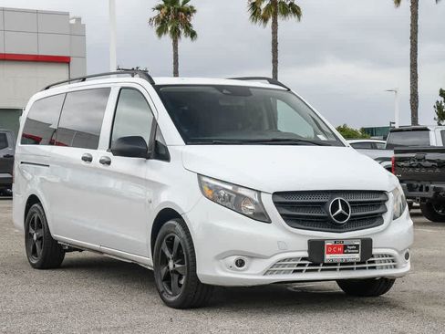 Used 2016 Mercedes-Benz Metris Passenger w/ Active Safety Plus Package image 3