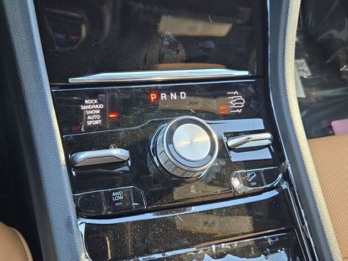 New 2025 Jeep Grand Cherokee Summit w/ Obsidian Package image 20