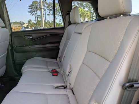 Used 2019 Honda Passport Touring image 14