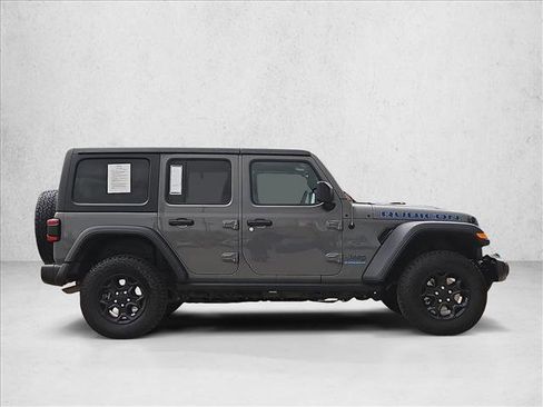 Used 2023 Jeep Wrangler Unlimited Rubicon 4xe w/ Cold Weather Group AWD/4WD image 4