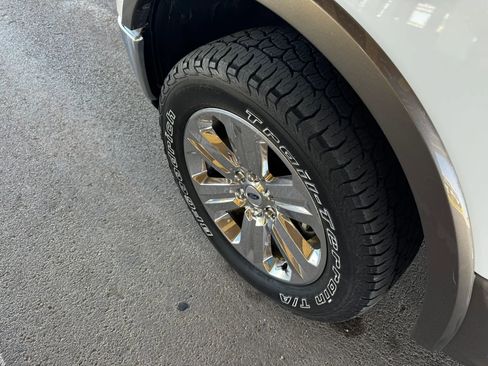 Used 2020 Ford F150 Lariat image 35