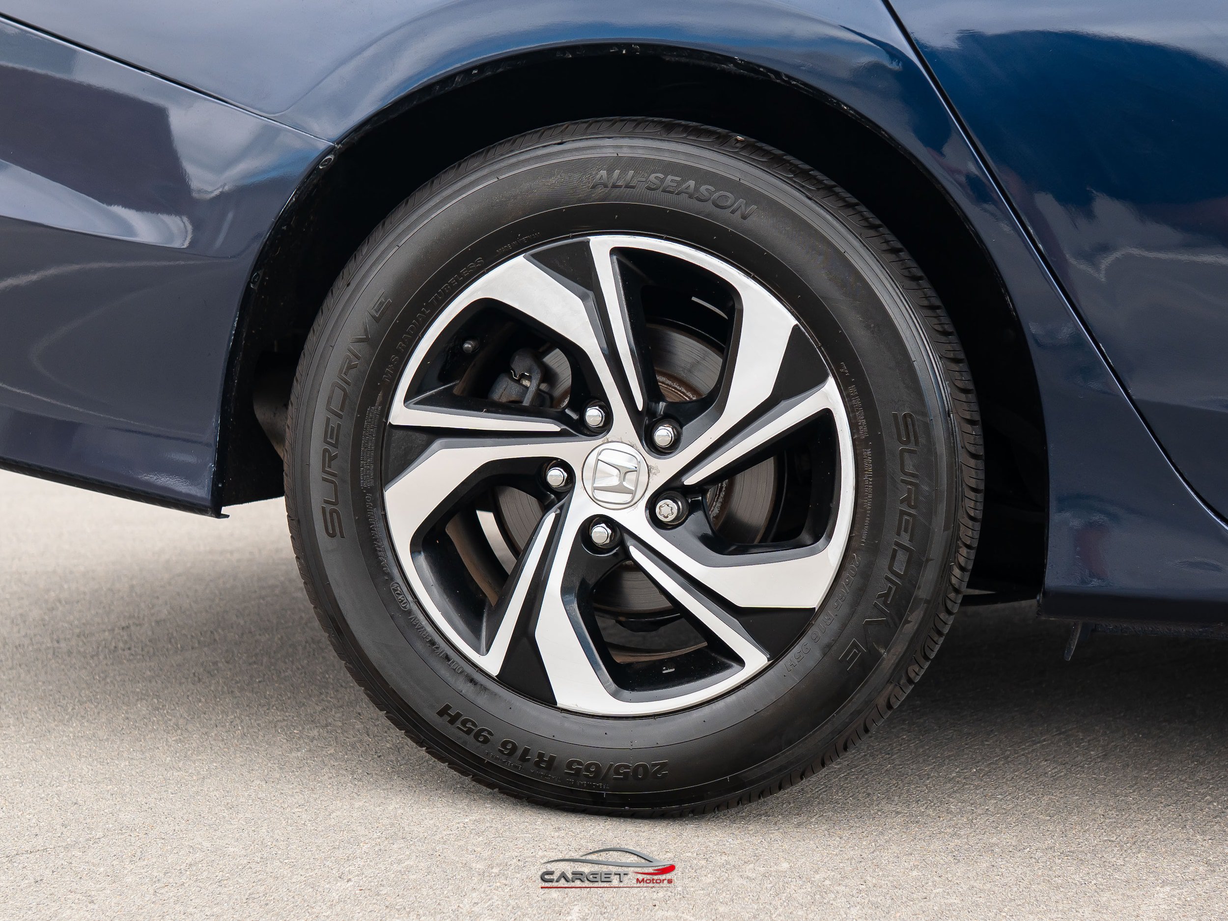 Used 2017 Honda Accord LX image 9