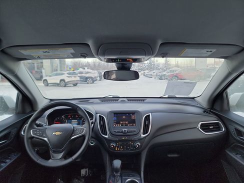 Used 2024 Chevrolet Equinox LT image 24