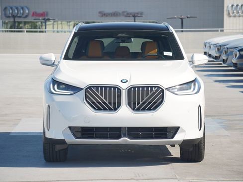 Used 2025 BMW X3 xDrive30i w/ Premium Package image 2