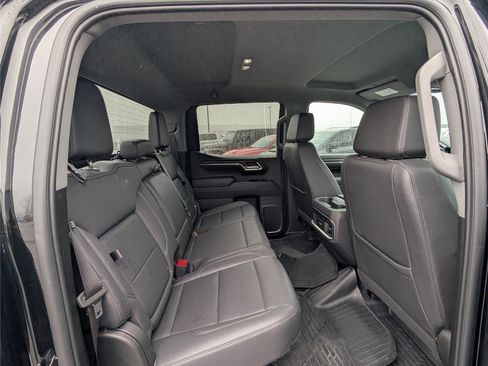 Used 2023 GMC Sierra 1500 SLT w/ SLT Premium Package image 12