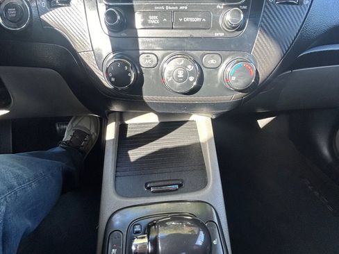 Used 2014 Kia Forte EX w/ Premium Package image 13