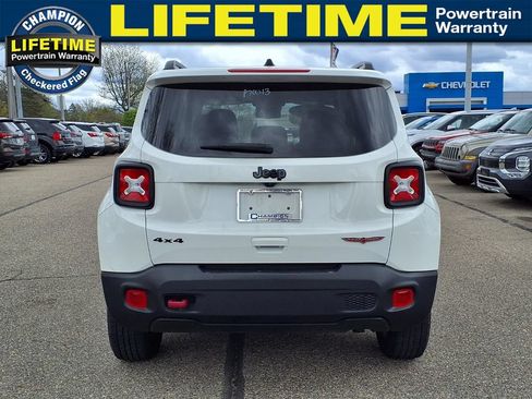 Used 2023 Jeep Renegade Trailhawk AWD/4WD image 6