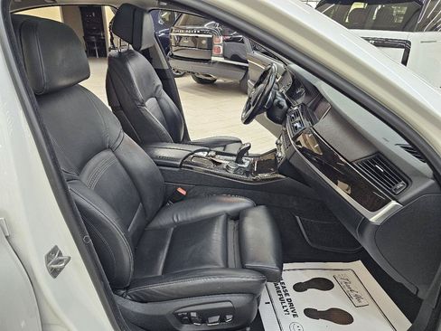 Used 2016 BMW 528i Sedan RWD image 21
