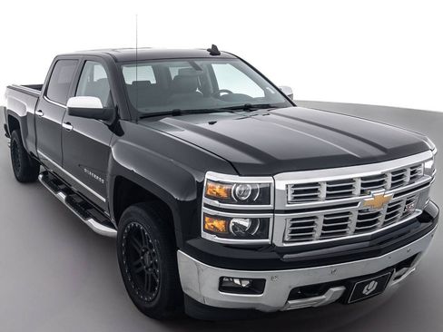 Used 2015 Chevrolet Silverado 1500 LTZ Z71 w/ LTZ Plus Package AWD/4WD image 1