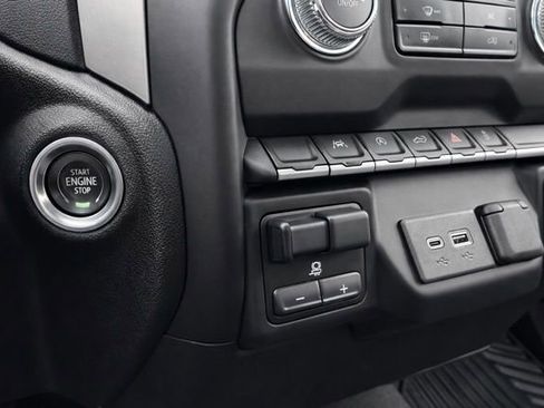 Used 2024 GMC Sierra 1500 Pro w/ Graphite Edition image 23