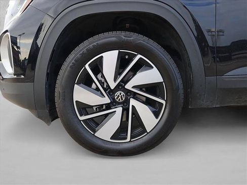 Used 2026 Volkswagen Atlas SE FWD image 26
